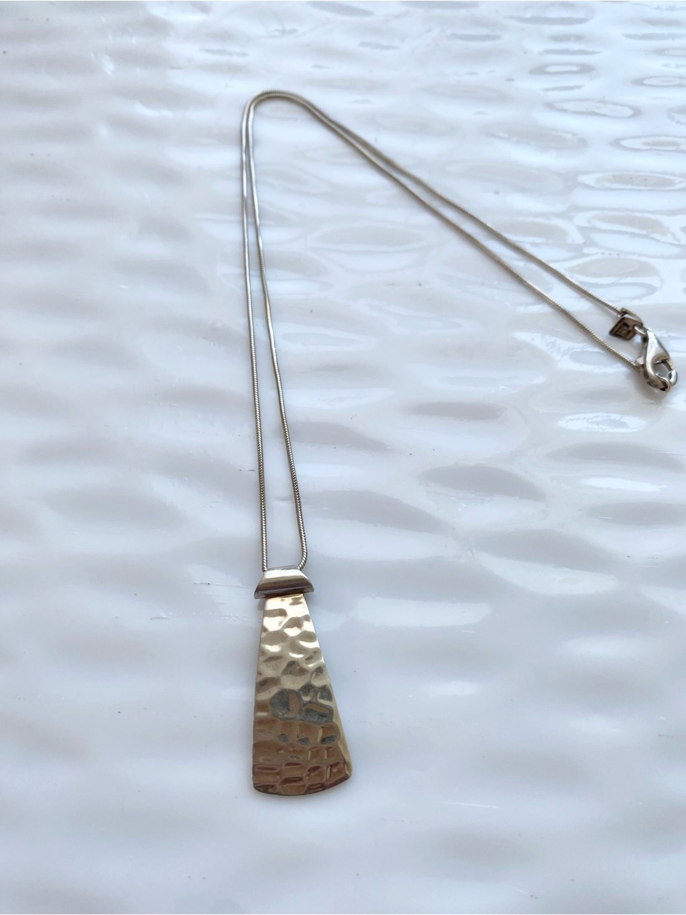 Silpada Hammered Silver Pendant Necklace - Sleek Modern Style 18” inches N1592 - Picture 3 of 6